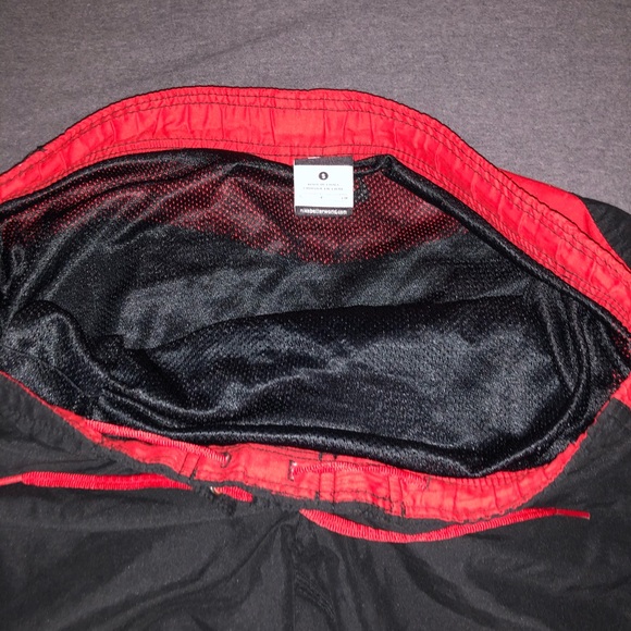 Nike men’s swim trunks - Picture 4 of 5